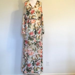 Alexia Admor Flowy Floral Print Cold Shoulder Maxi